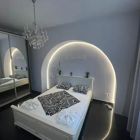 Big With 3 Bedroom In Center 公寓 布加勒斯特