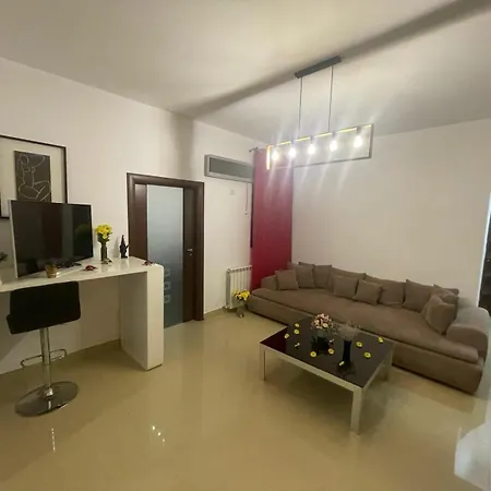 公寓 Big With 3 Bedroom In Center 布加勒斯特